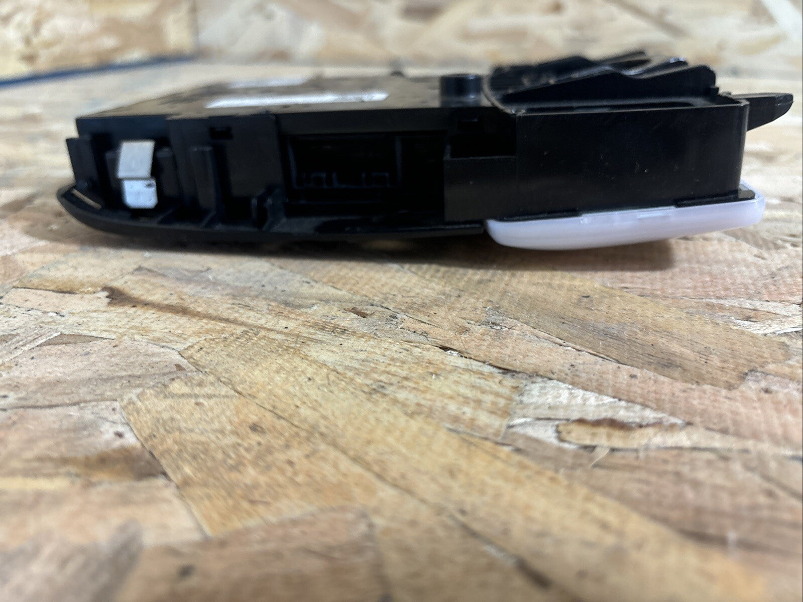 2012 2013 2014 2016 BMW 228i 328i Sunroof Switch Dome Map Reading Light