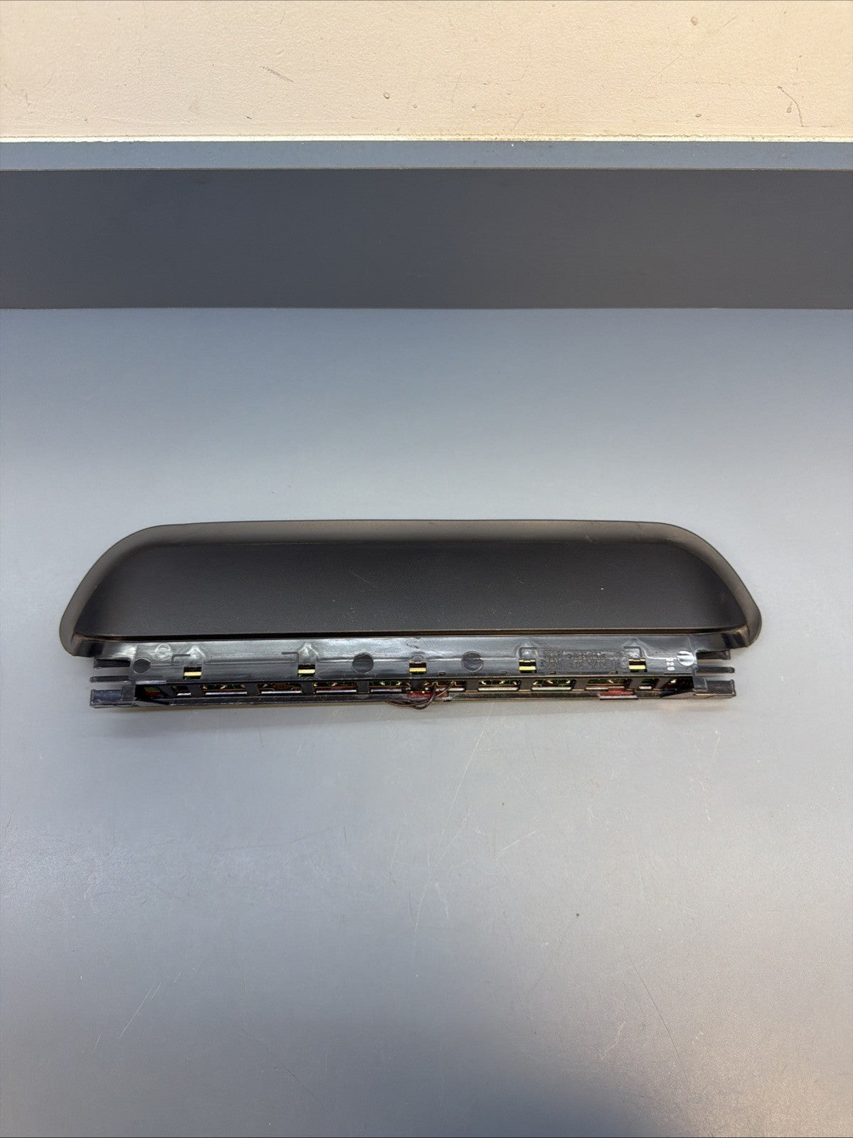 2006-2011 BMW E90 SEDAN 328I 330I 335I M3 THIRD BRAKE STOP LIGHT LAMP 7146059