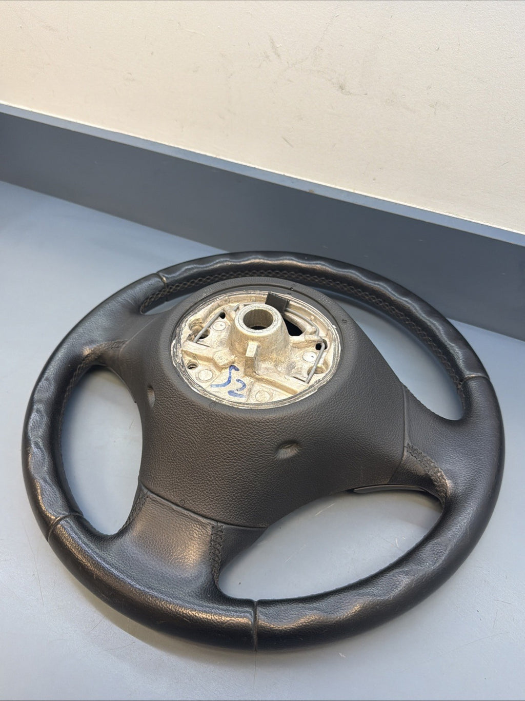 2006-2011 BMW 3 SERIES E90 E91 STEERING WHEEL LEATHER MULTIFUNCTION 61645150G