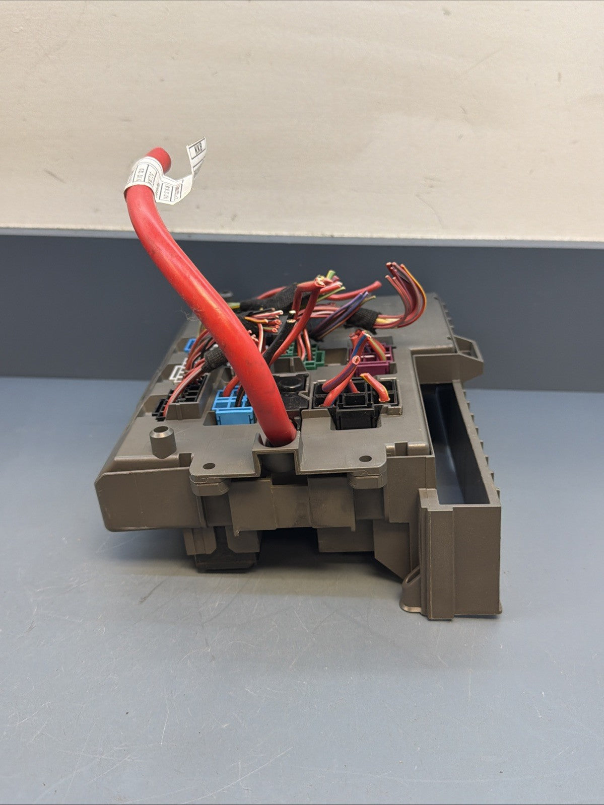 08-13 BMW 328i 335i E90 E92 E93 Front Power Distribution Fuse Box 9119444 OEM