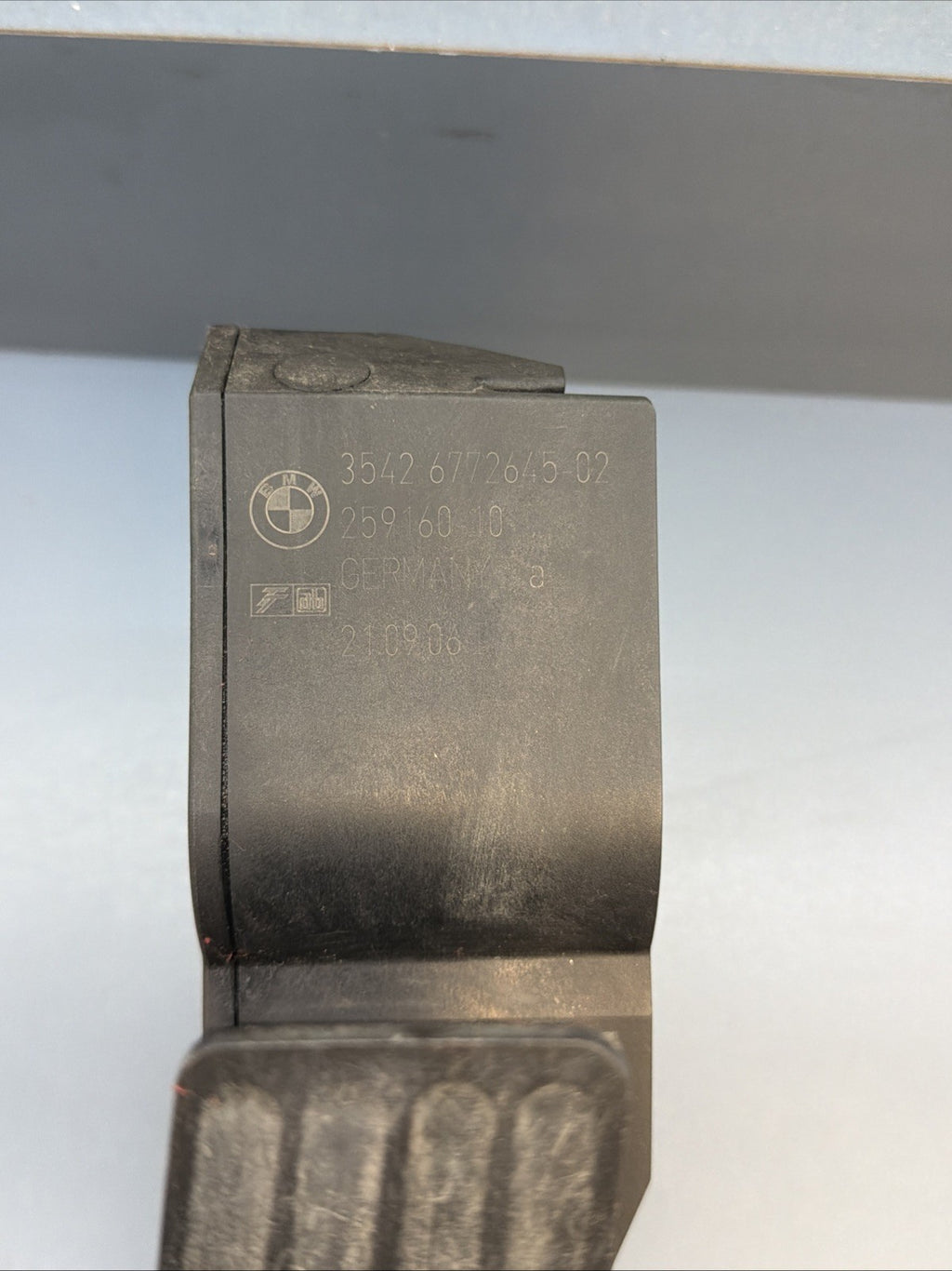 07-13 BMW E90 E91 328i 335i Automatic Gas Throttle Pedal Accelerator 6772645