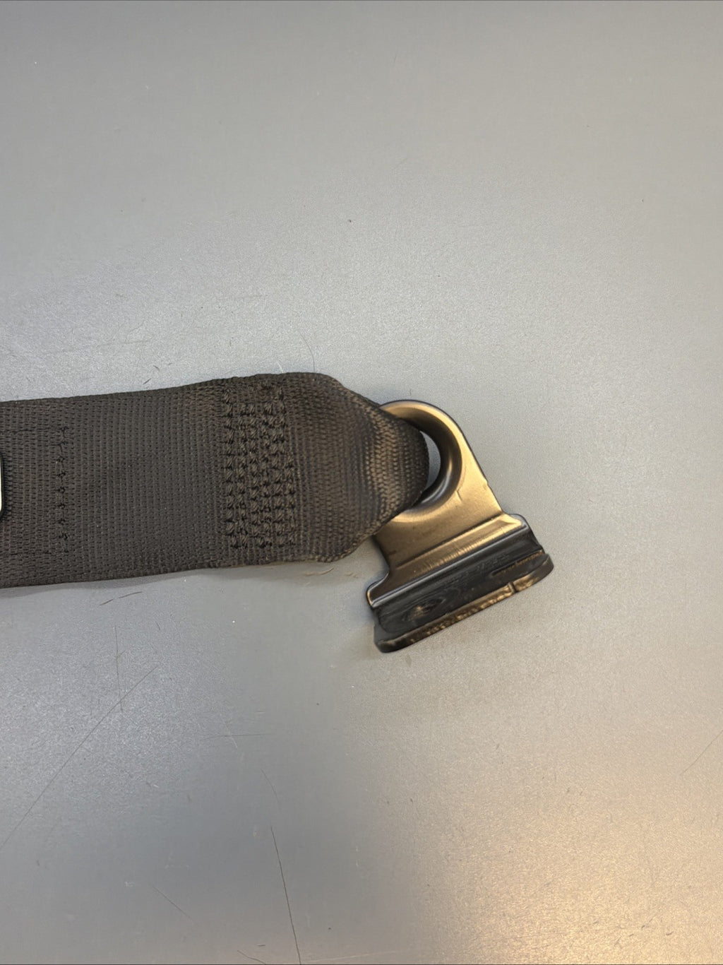 2018 - 2023 BMW X2 F39 REAR LEFT SIDE SEAT BELT SEATBELT RETRACTOR OEM 7422967