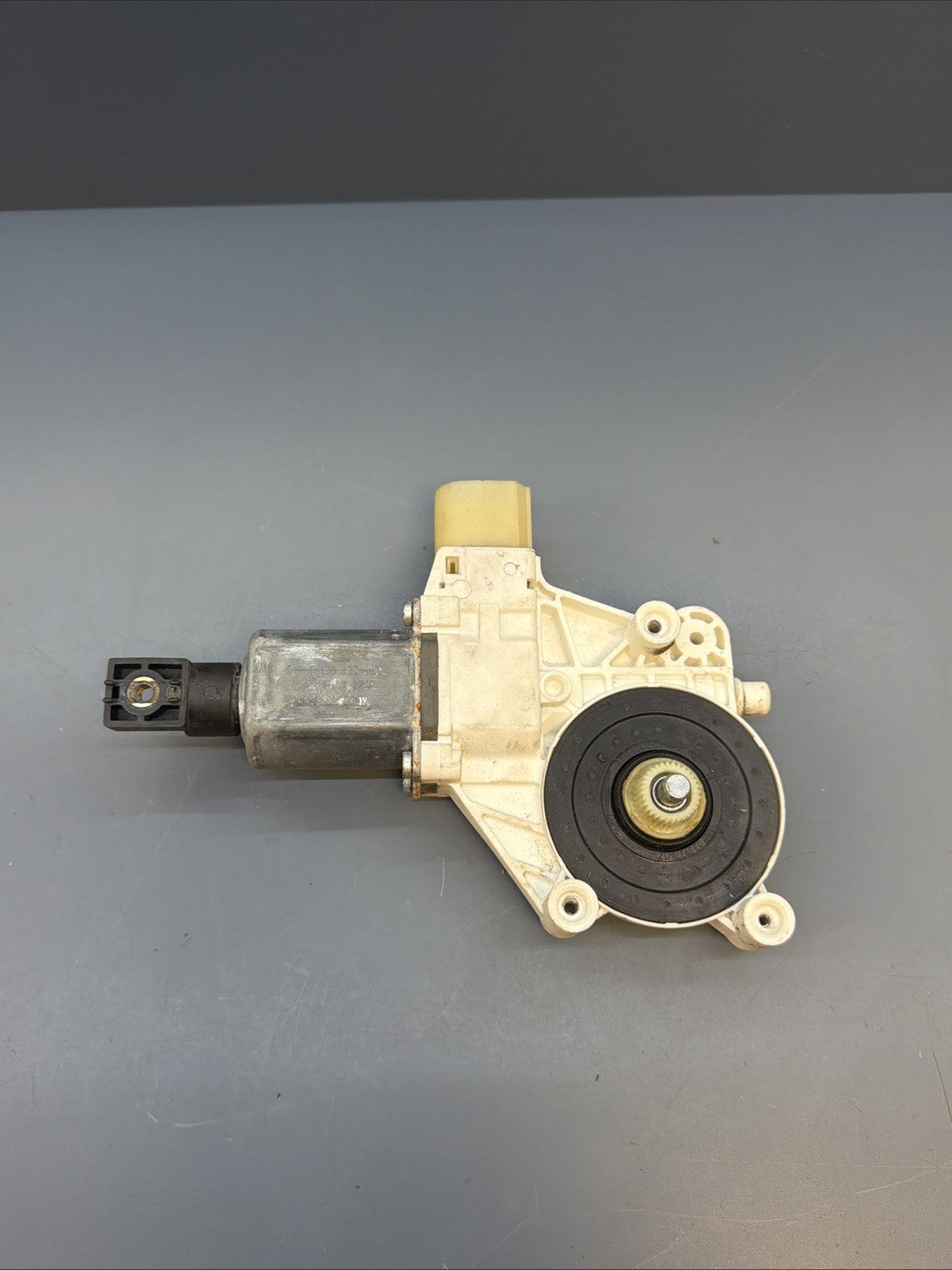 09 2010 2011 2012 2013 BMW E92 Motor Window Regulator Left Driver 0130822402 OEM