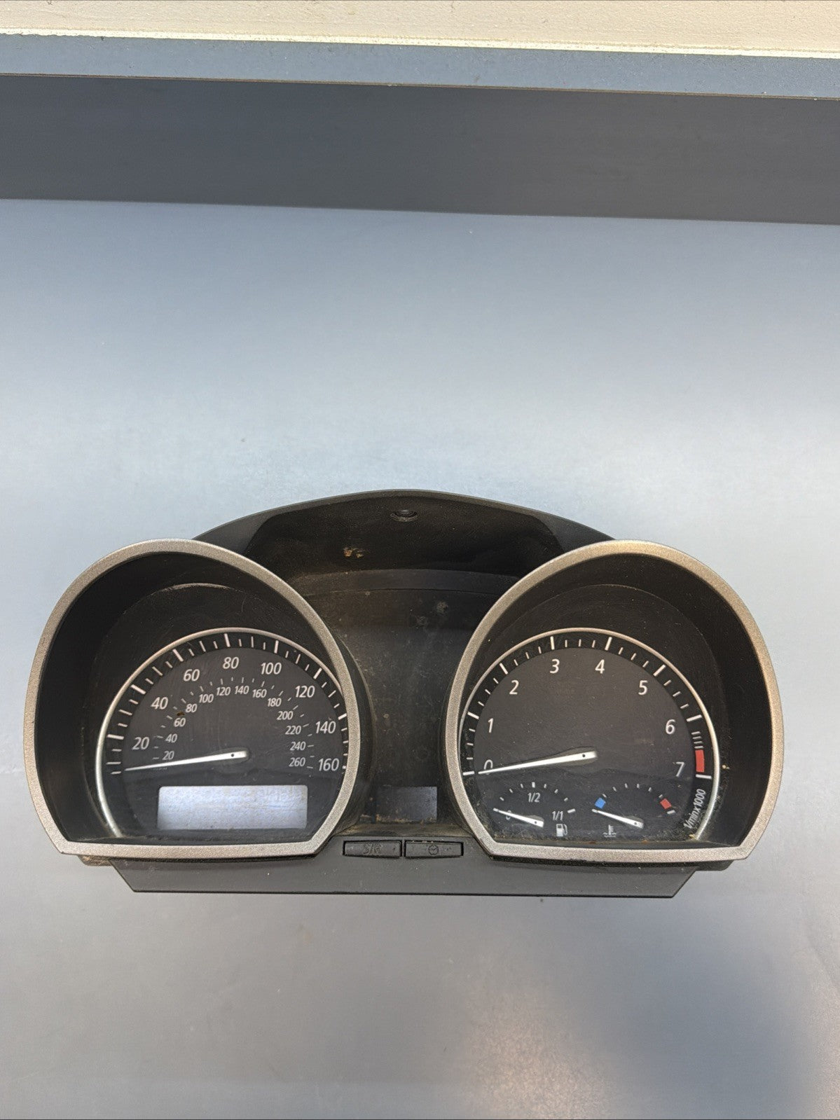 2003-2006 BMW Z4 SPEEDOMETER INSTRUMENT CLUSTER 6928189 1024260, OEM