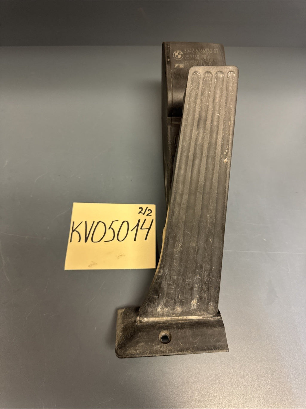 BMW E60 E88 E90 E92 F10 F30 F36 FLOOR ACCELERATOR GAS PEDAL SENSOR OEM 6766930