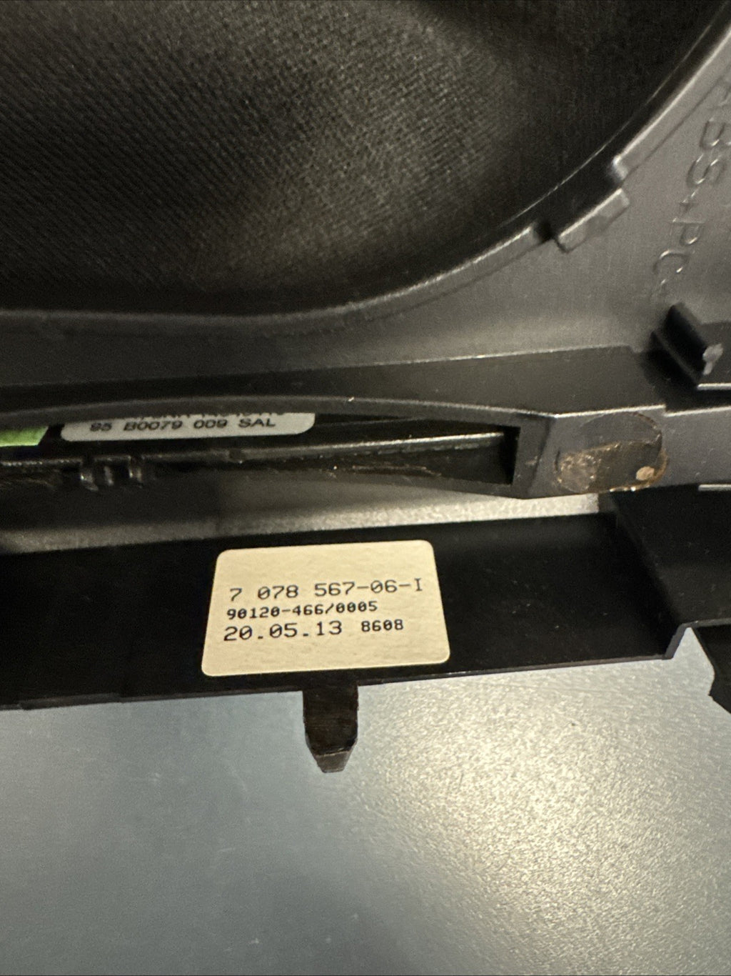 BMW E82 1 SERIES AUTOMATIC SHIFTER GEAR SELECTOR BOOT BLACK OEM 7078567