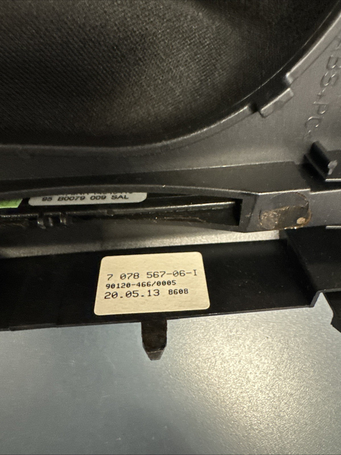BMW E82 1 SERIES AUTOMATIC SHIFTER GEAR SELECTOR BOOT BLACK OEM 7078567