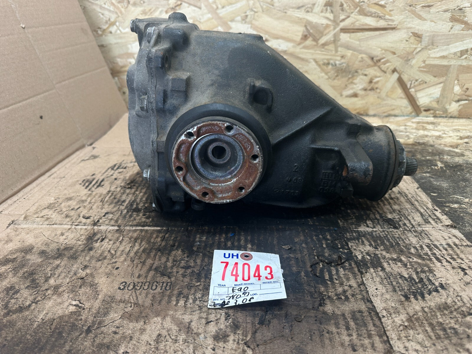 BMW E90 3 SERIES REAR DIFFERENTIAL FINAL 3.08 DRIVE OEM 33107571186 7518413