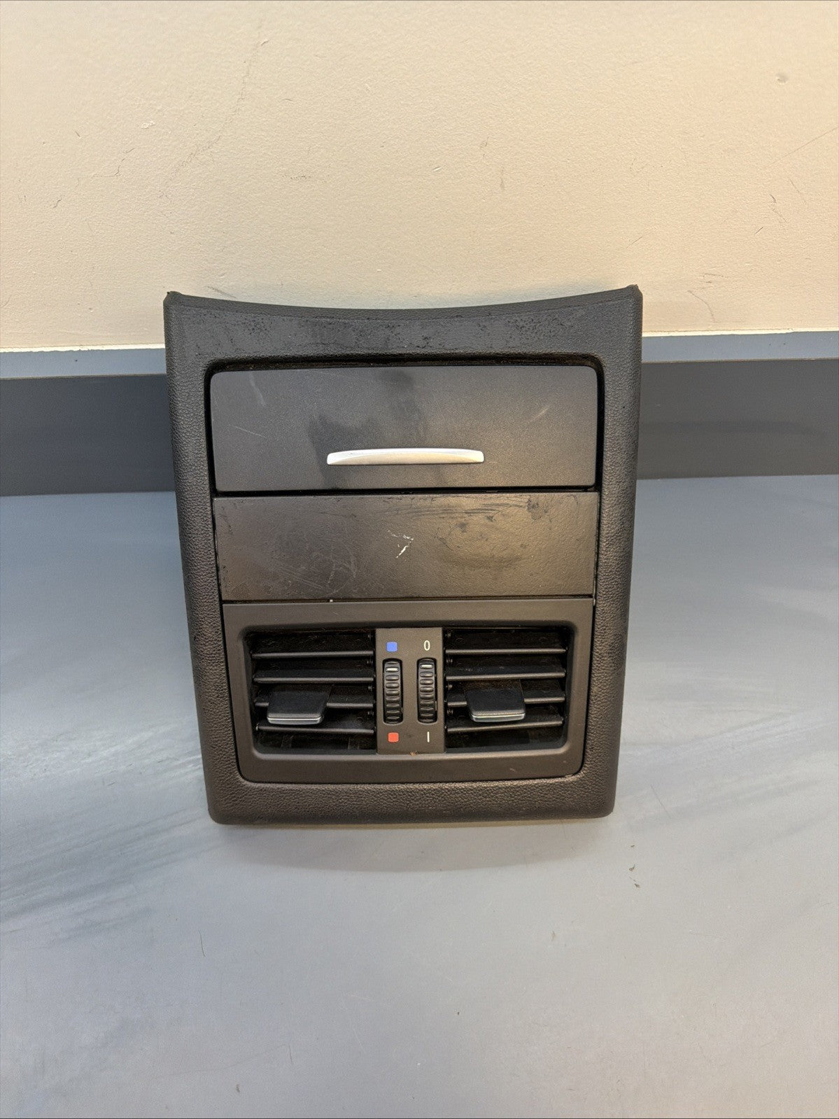 BMW 3 Series E90 E91 Covering Rear Trim Centre Console Black 7118049
