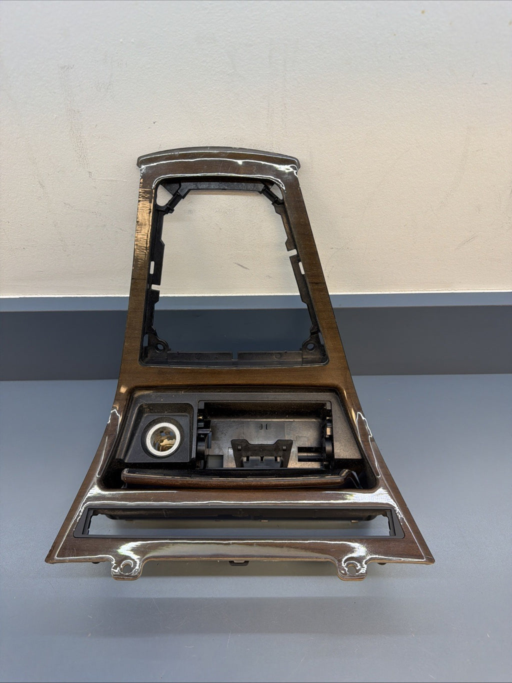 04-10 BMW X3 Center Console Shifter Bezel W/Ashtray 3411706 OEM