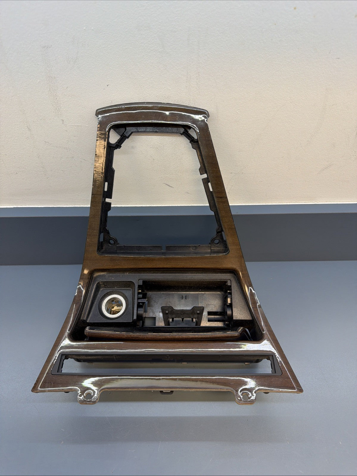 04-10 BMW X3 Center Console Shifter Bezel W/Ashtray 3411706 OEM