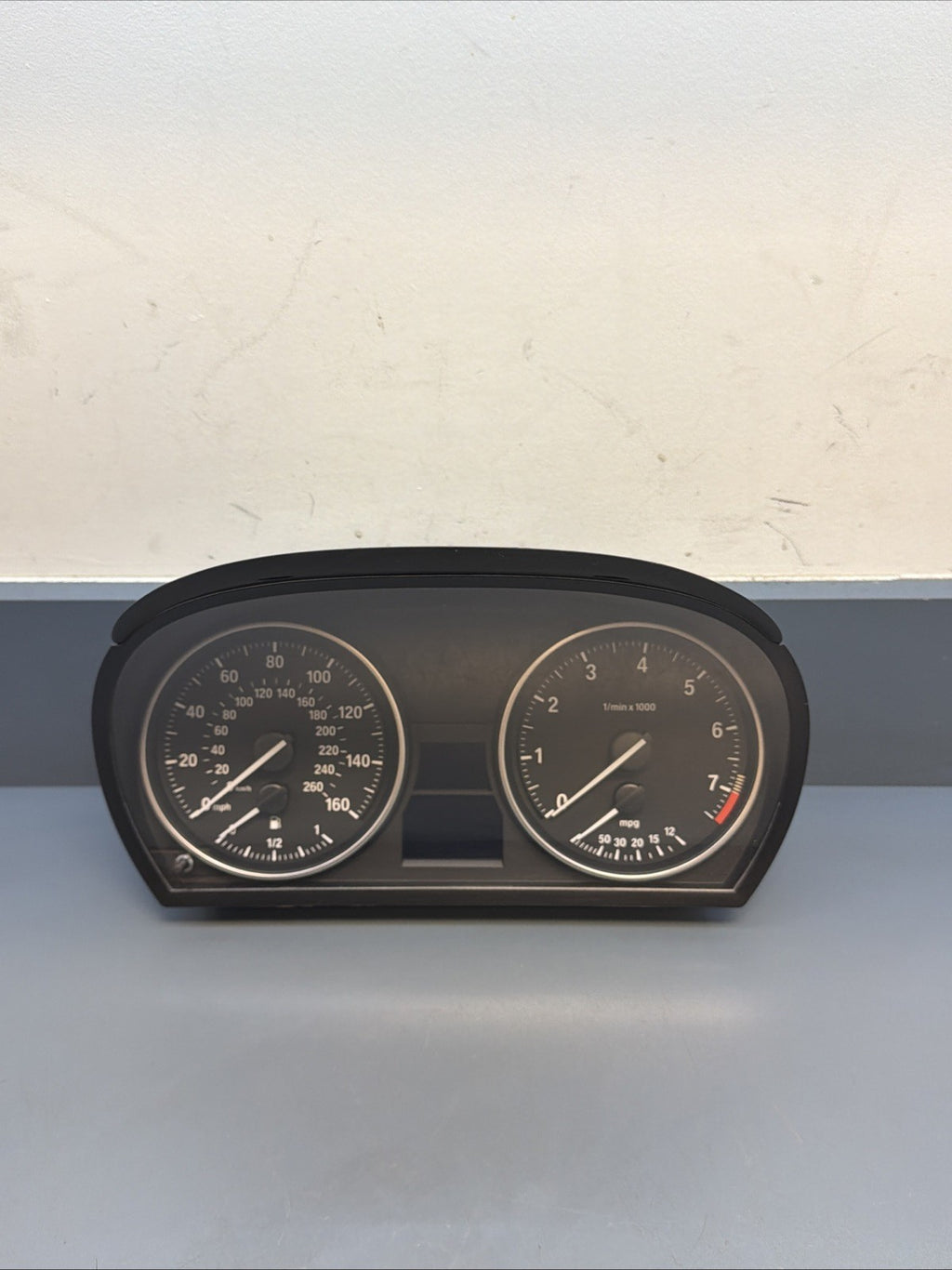 BMW 2006-2012 E90 3 SERIES SPEEDOMETER INSTRUMENT GAUGE CLUSTER MPH 9242367 166K