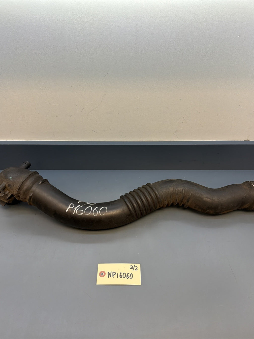 12-18 BMW F25 F30 328 F32 F36 N20 N26 TURBOCHARGER AIR PRESSURE PIPE OEM 7605044
