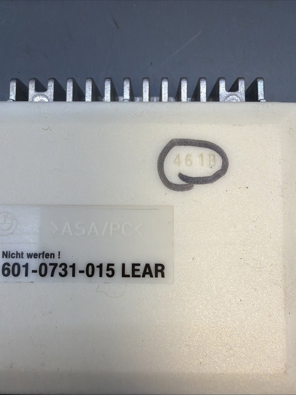 2000-06 BMW E53 X5 Basic 3 GM III Control Module Computer Relay ECU 6915120
