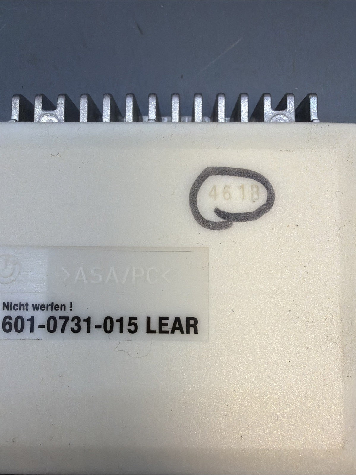 2000-06 BMW E53 X5 Basic 3 GM III Control Module Computer Relay ECU 6915120