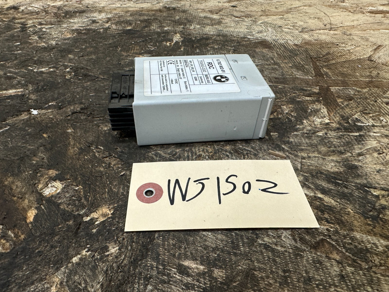 BMW 2003-2010 F83 X3 TIRE PRESSURE CONTROL MODULE TPMS OEM 6782802