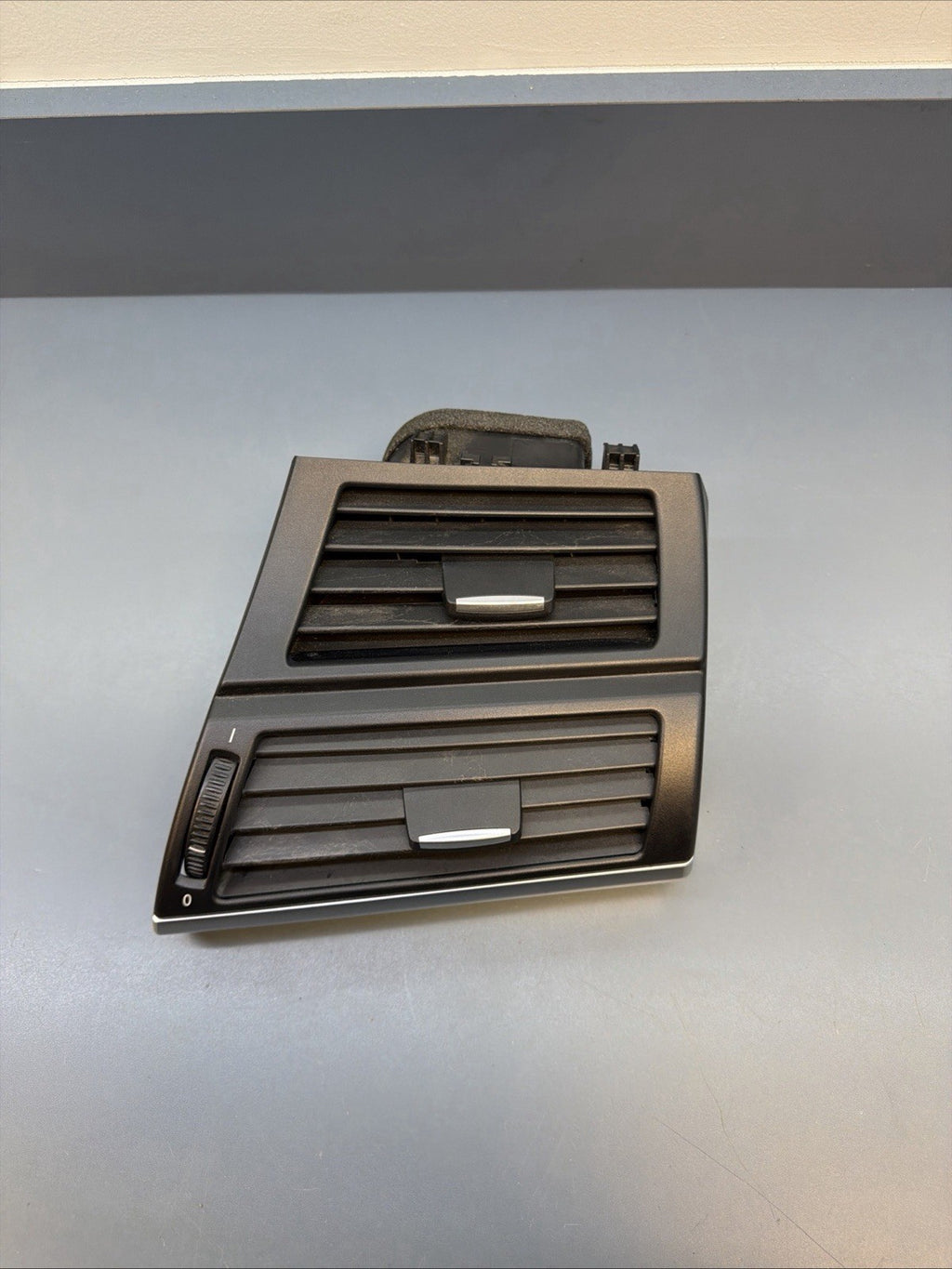 07-13 BMW X5 E70 Right Passenger Dash Ac Heater Air Vent Grille 9227768 OEM