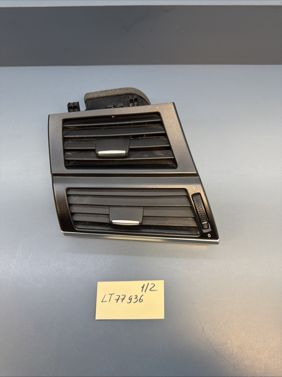 07-13 BMW E70 E71 X5 X6 Dash Air Vent Grille Left Driver Side Unit 7161803 OEM
