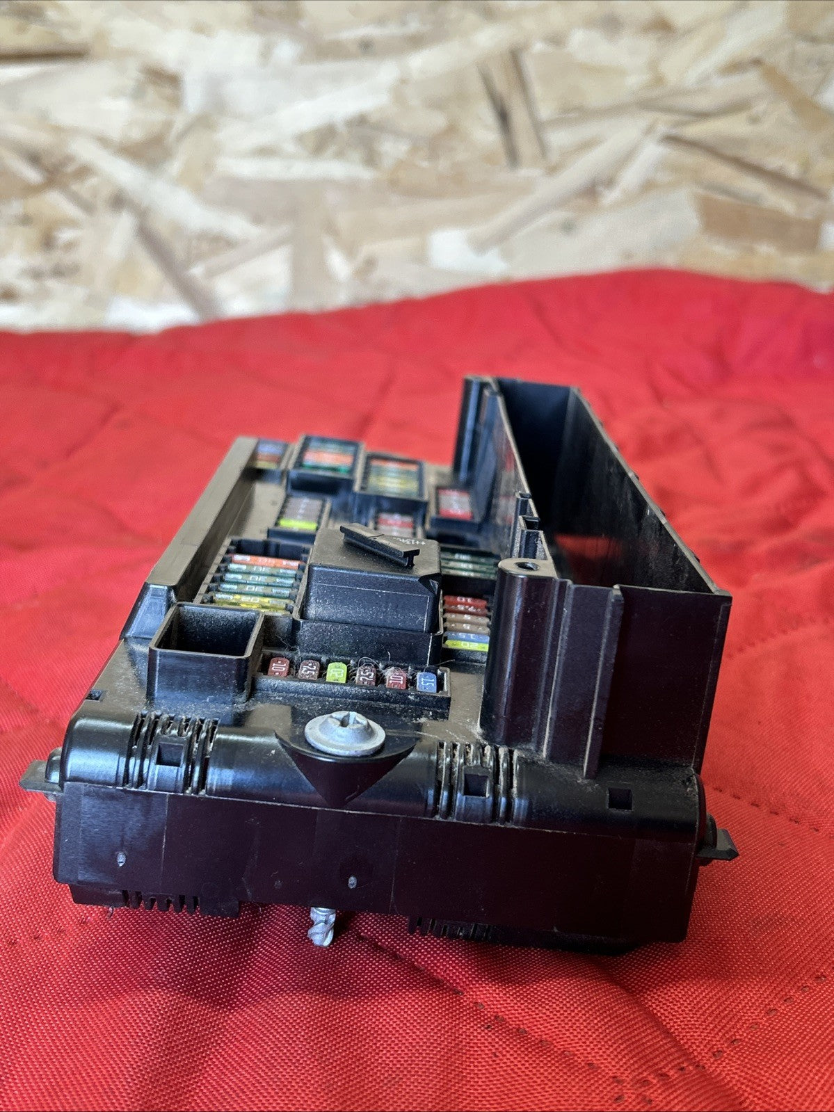 2011 - 2016 BMW M5 550i 535i 528i BCM Body Control Module Fuse Box 9252815 OEM
