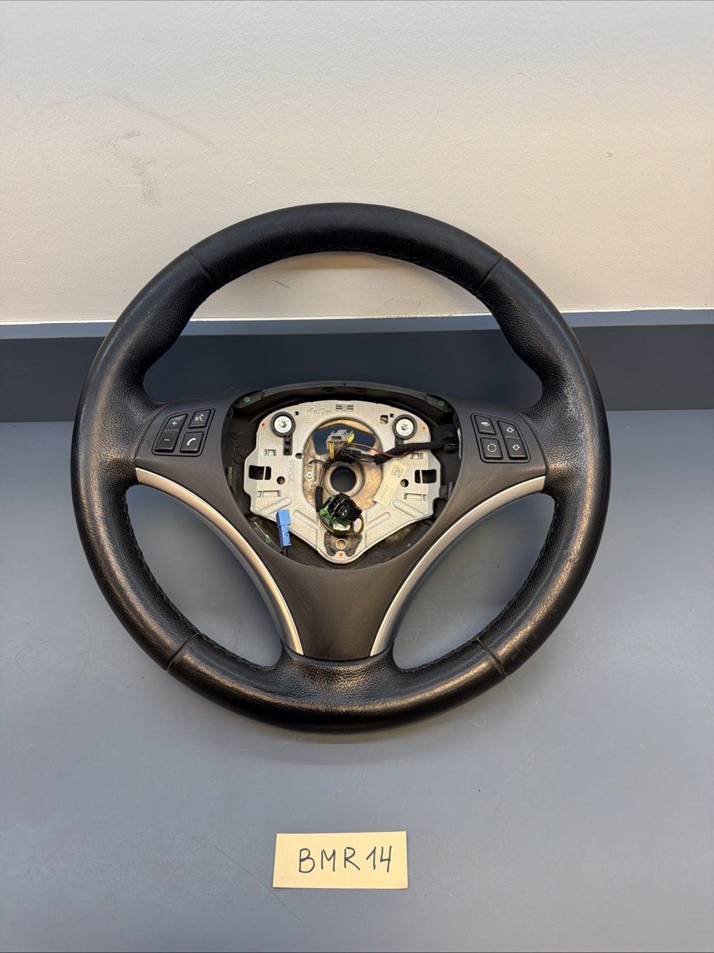 07-11 OEM BMW E82 E90 E92 E93 X1 328 335 Sport Leather Heated Wheel 6795576