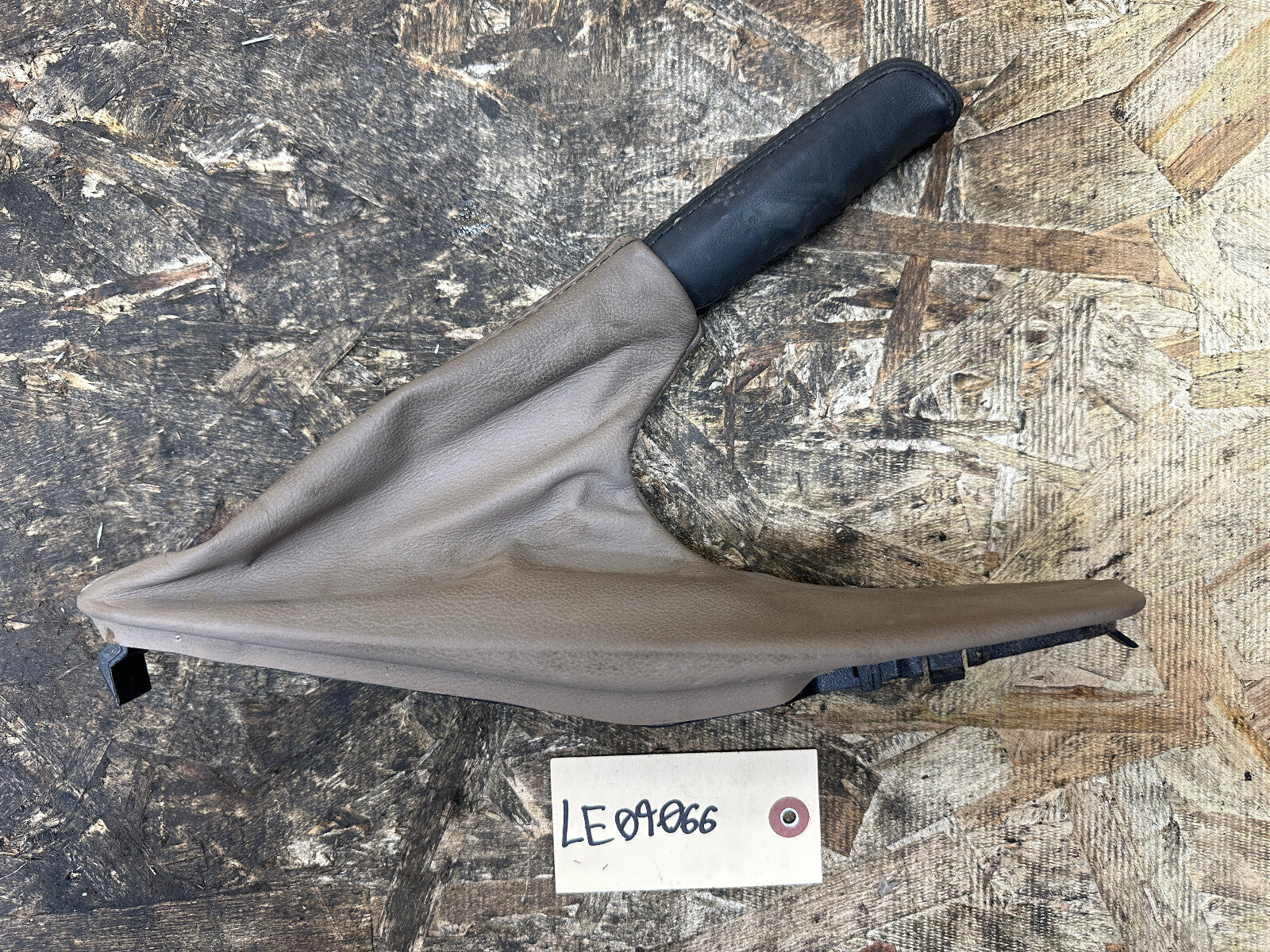 BMW 95-02 E36 E36/7 3 SERIES Z3 EMERGENCY/PARKING BRAKE BOOT+HANDEL BEIGE TRIM
