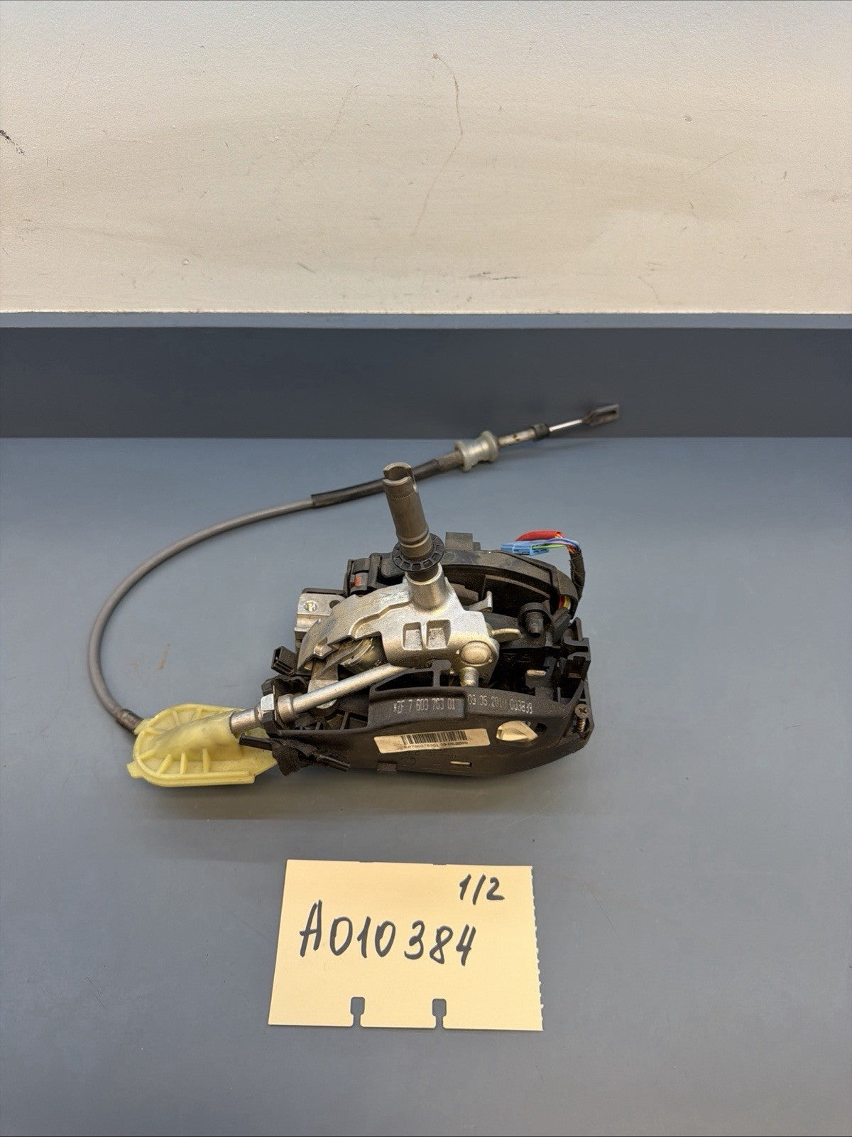 BMW 2006-2013 E90 E92 AUTOMATIC TRANSMISSION GEAR SELECTOR/SHIFTER OEM 7603763