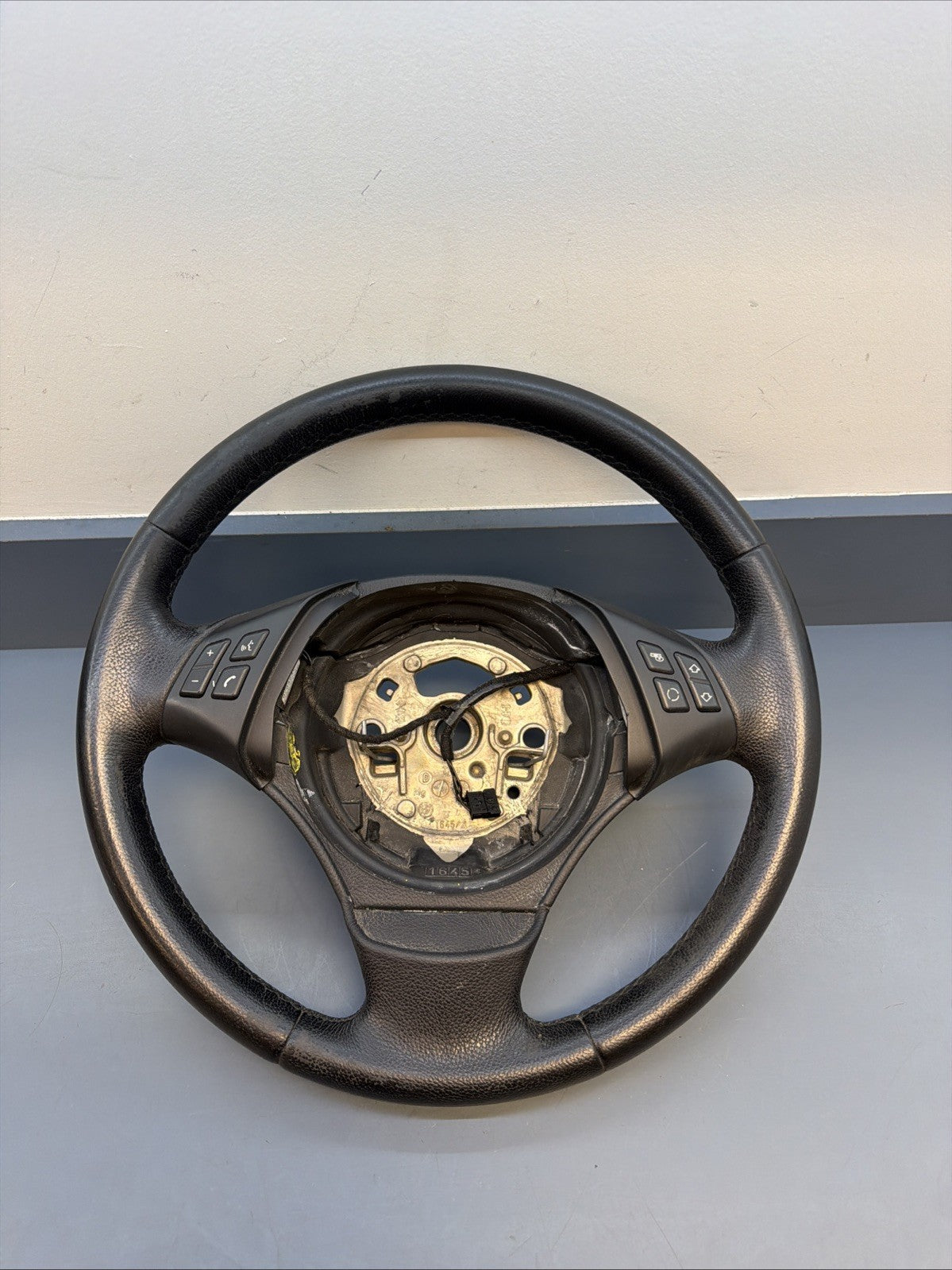 BMW 2006-2012 E90 E9X 3 SERIES BLACK LEATHER STEERING WHEEL OEM 3375E901