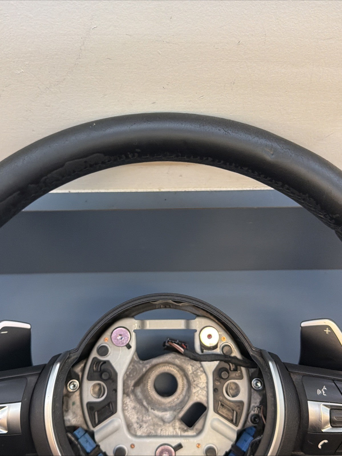 2012-2015 BMW M3 F30 M SPORT STEERING WHEEL M COLORED TRIM 3074437 OEM *NOTE*