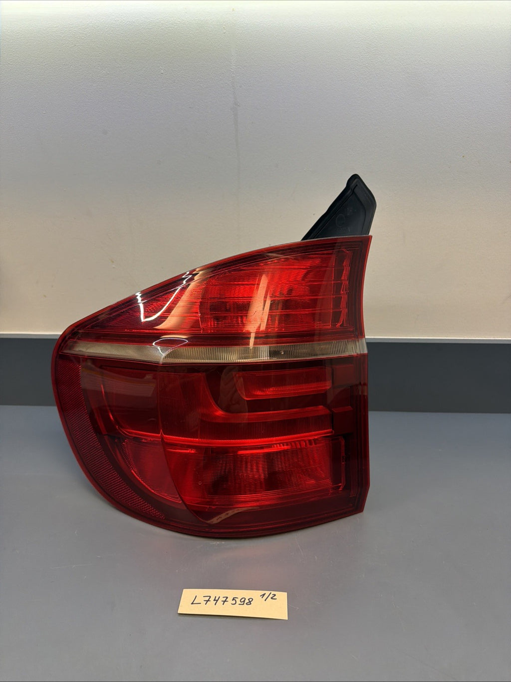 2011-2013 BMW X5 E70 GENUINE Driver Left Side Outer Tail Light Lamp OEM 7227791