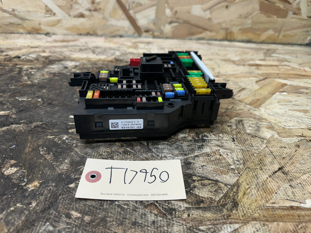 BMW 2011-2017 F25 X3 REAR RIGHT CABIN FUSE RELAY JUNCTION BOX OEM 9315151