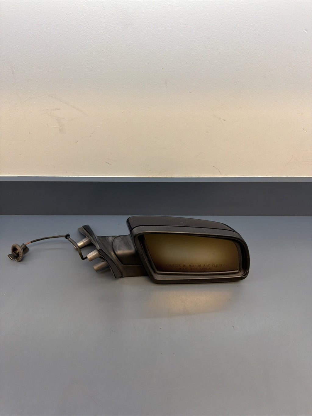 2004-2007 BMW Black Right Side Power Mirror 010748 5 Series E60 *READ*