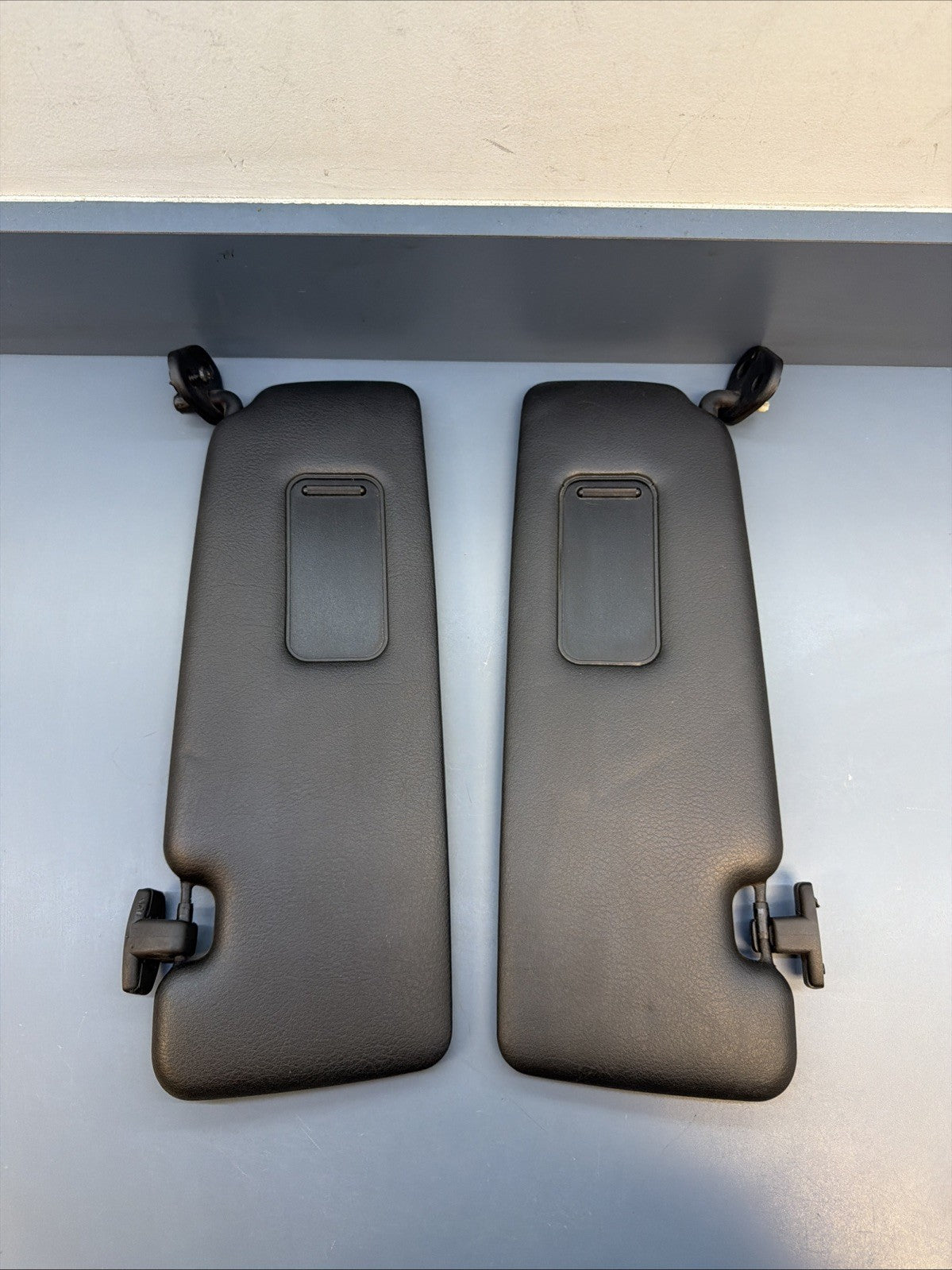 01-06 BMW E46 M3 325Ci 330Ci Convertible Sun Visor Left And Right SET 0232400