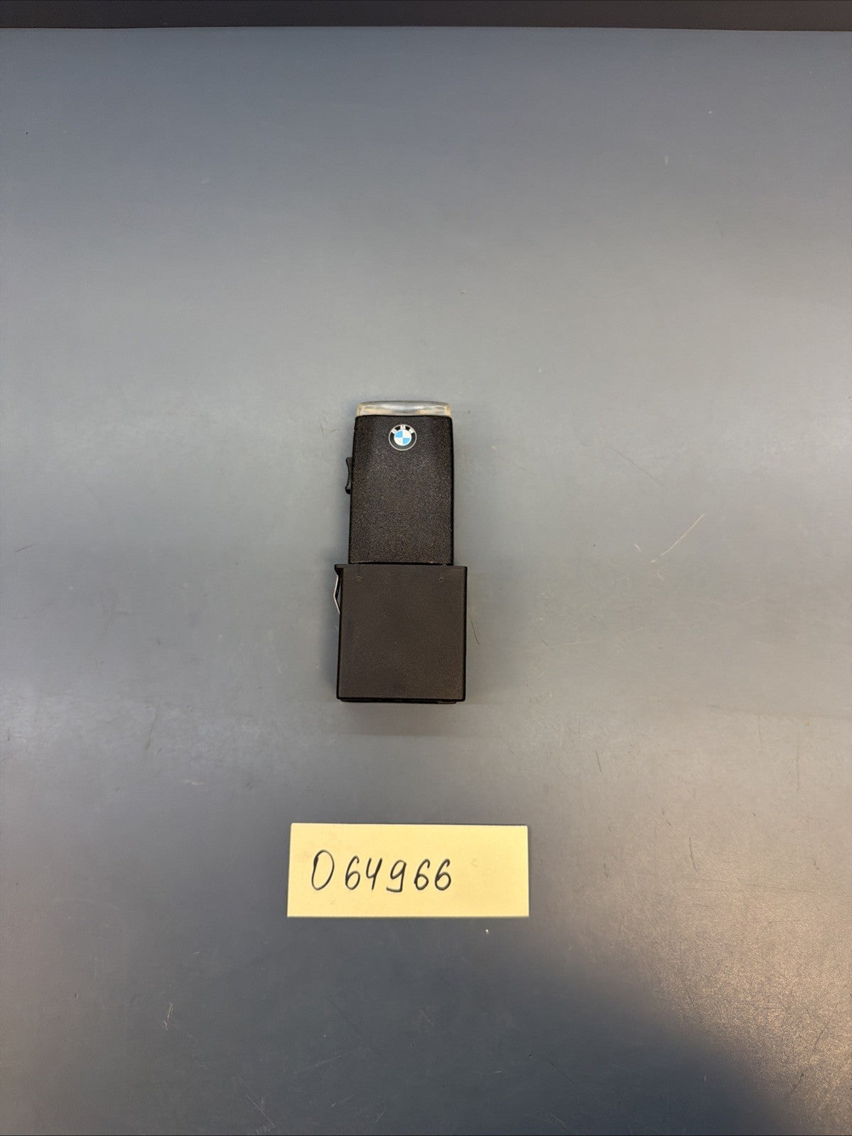 04-10 BMW E60 525xi 530i Glove Box Torch Flashlight Lamp 8360066 OEM