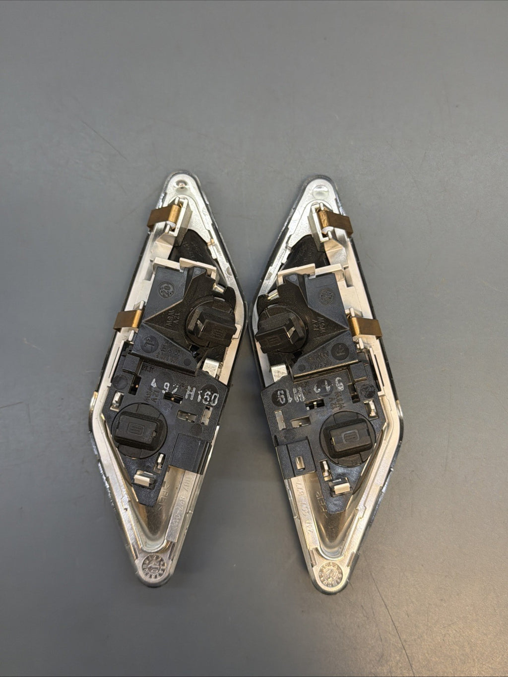 01-06 BMW E46 3 SERIES  RIGHT & LEFT Rear Reading Light Lamp SET 8375585 8375586