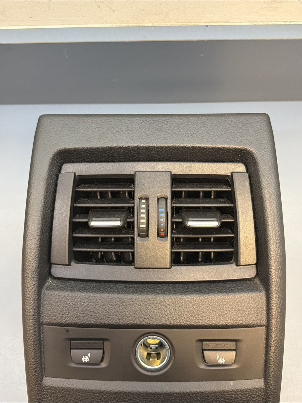 2012-2018 BMW F30/32 REAR CENTER CONSOLE BACK COVER PANEL W/AIR VENT 64229207330