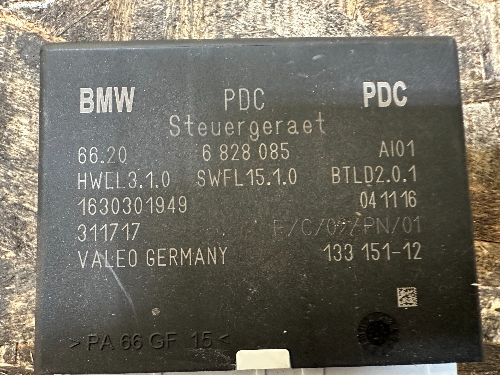 BMW 2014-2017 F25 X3 PARK DISTANCE CONTROL ASSIST UNIT OEM 6828085