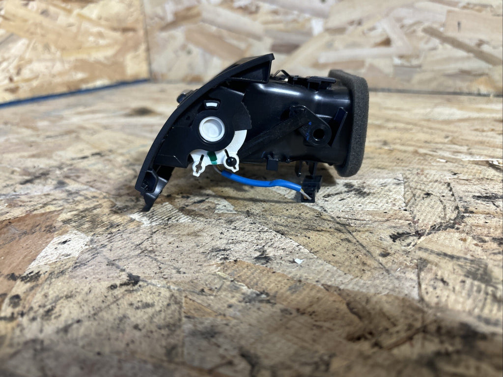 2011-2017 BMW X3 - LEFT DASH AIR VENT 9217441
