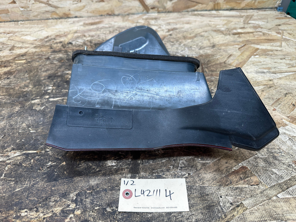 BMW 2011-2014 X5 E70 LCI REAR RIGHT SIDE OUTER TAIL LIGHT OEM 7227792