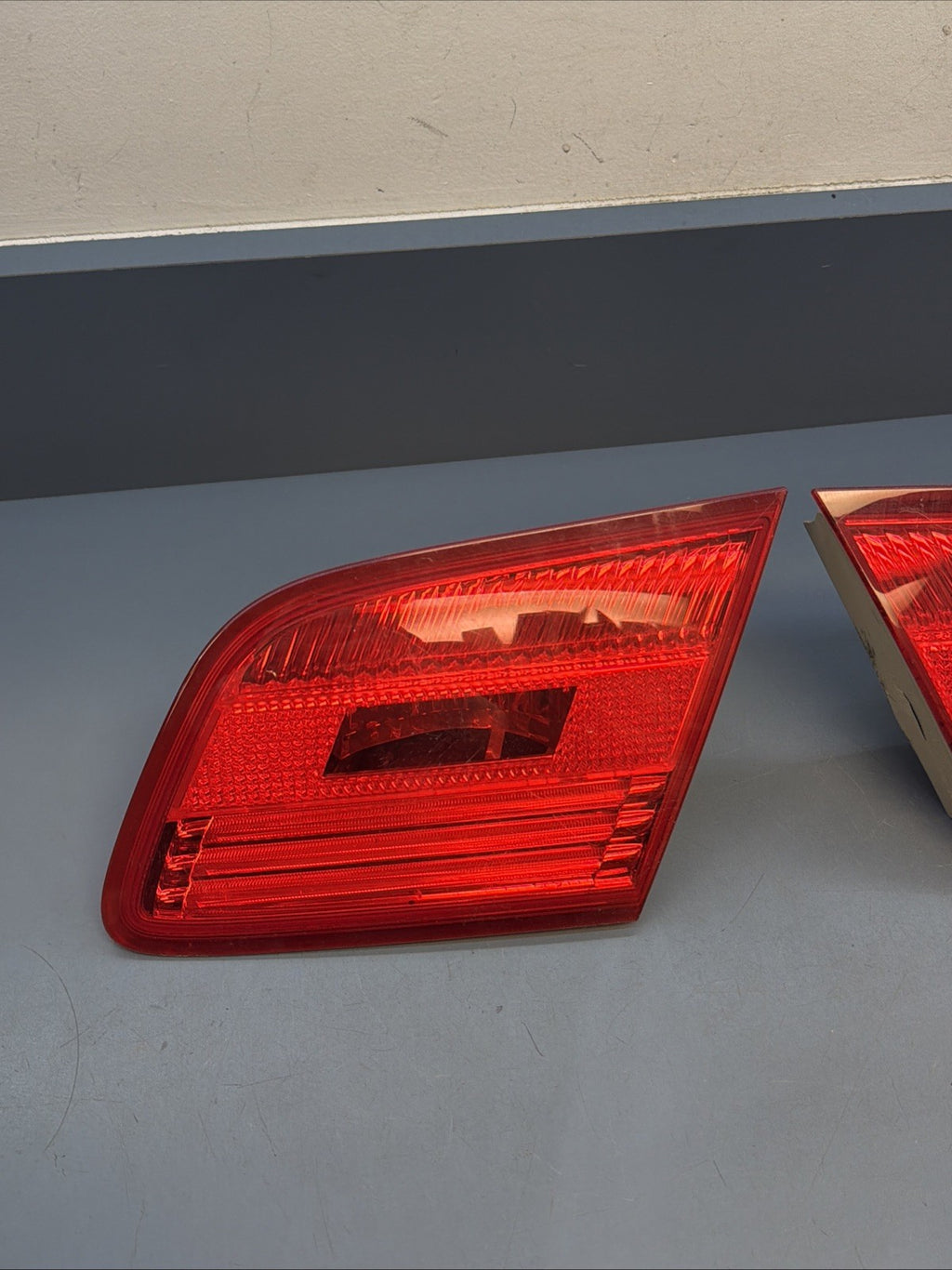 07-10 BMW E92 Coupe Pre Lci Left Inner & Right Inner Tail Lights 7162300 7162299