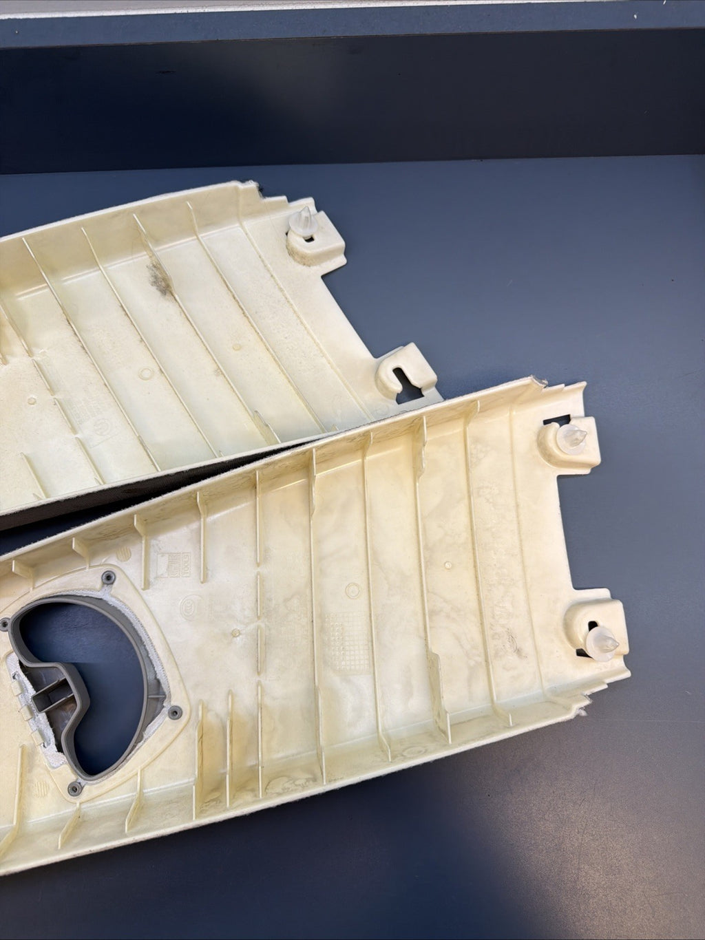BMW E90 325 328 330 335 Center Middle Upper B Pillar Cover Trims Set OEM 7058335