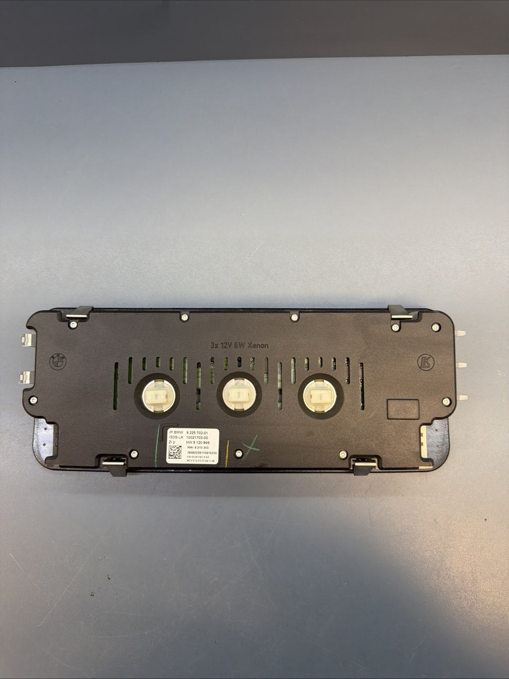 08-13 BMW E88 E93 E89 328i 335i Roof Console Dome Light SOS Switch 9225702 OEM