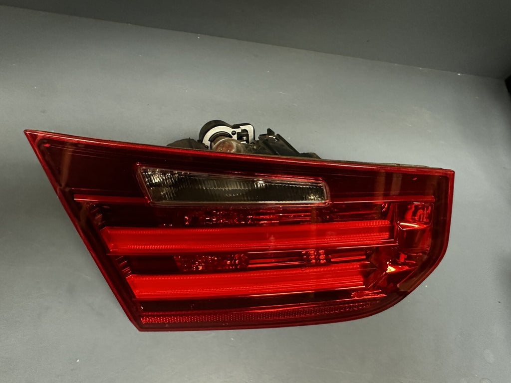 2012 - 2015 BMW F30 3-SERIES REAR INNER LEFT LED TAIL LIGHT LAMP 63217259915 OEM