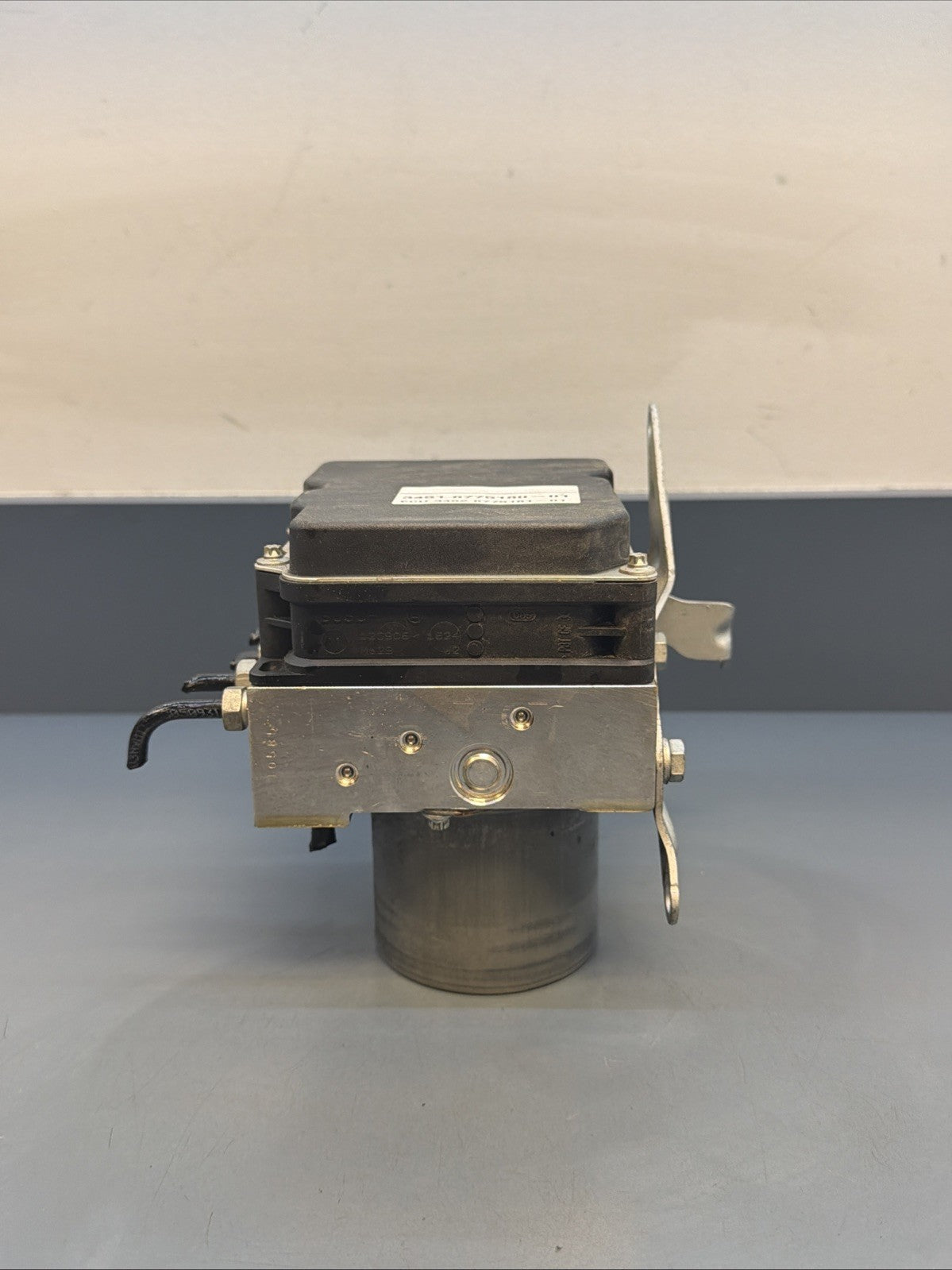 06 07 08 09 10 11 BMW 325XI 330XI ANTILOCK BRAKE ABS PUMP 6775180