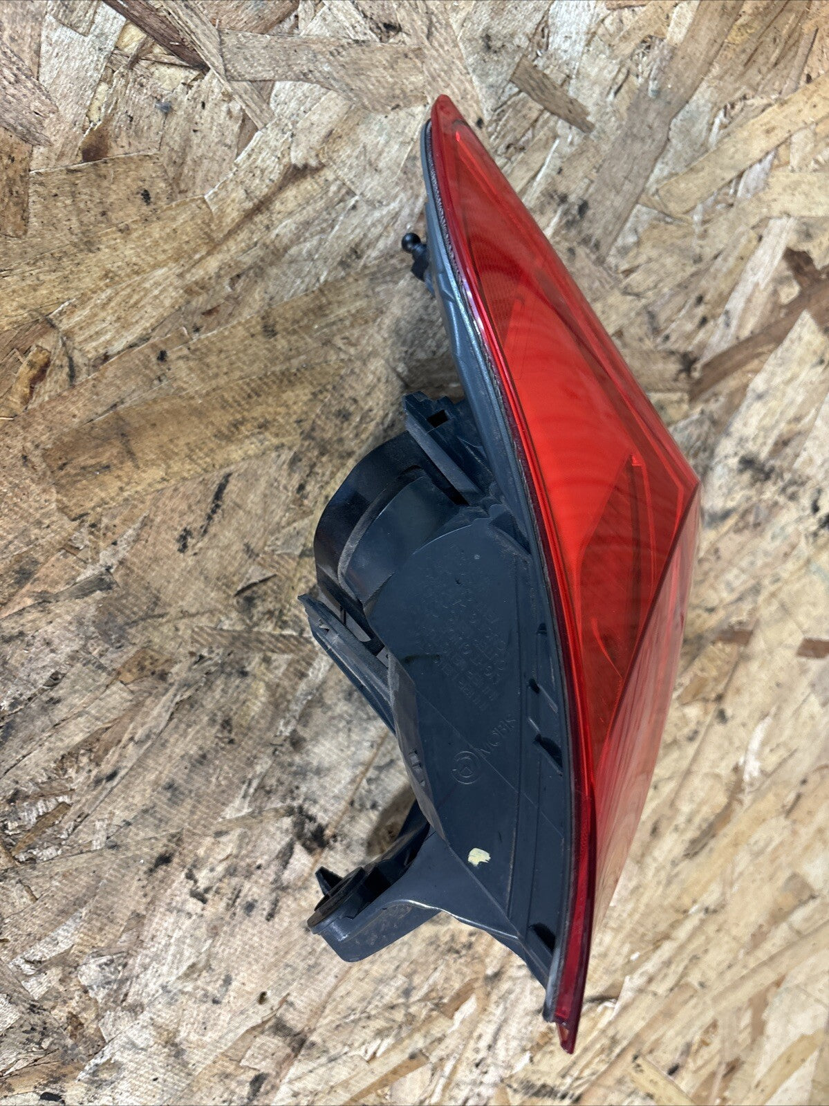 7259896 | 2012 - 2015 BMW 3 Series 320i 328i 335i OEM Passenger Taillight Right