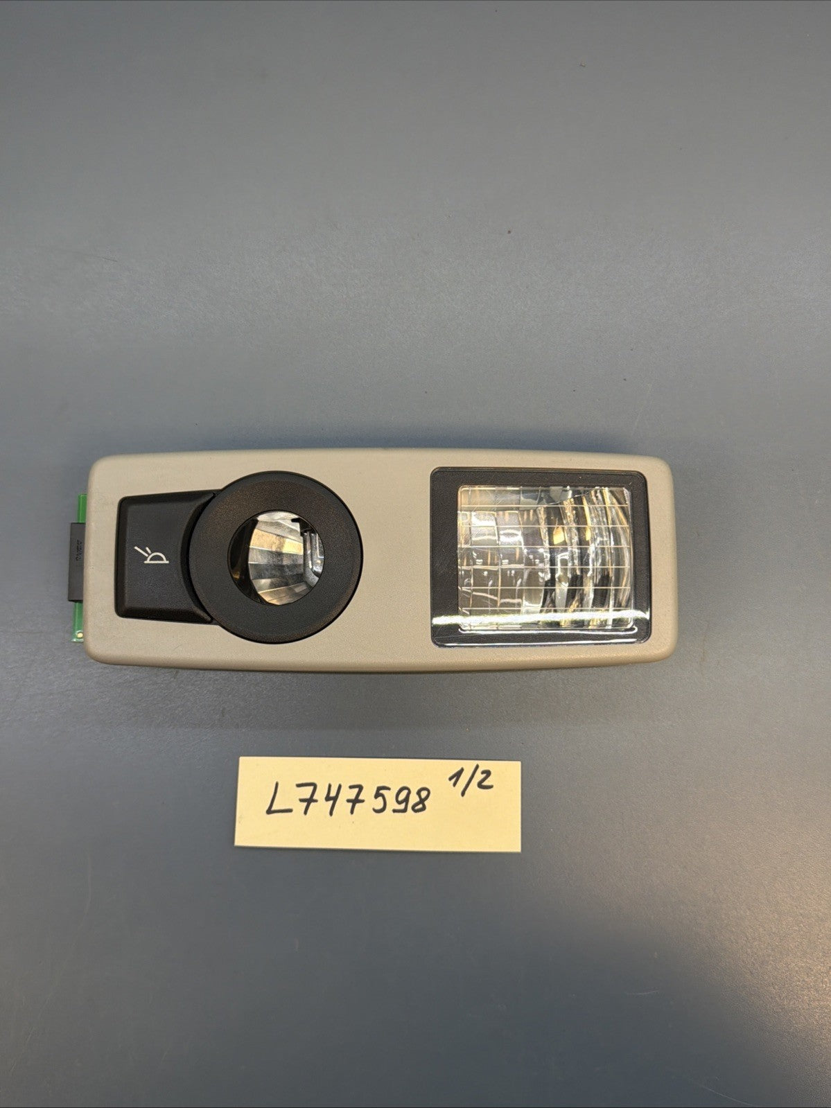 BMW X5 E70 Right Driver Rear Dome Light 16429000