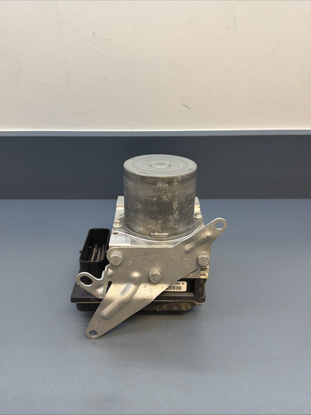 06 07 08 09 10 11 BMW 325XI 330XI ANTILOCK BRAKE ABS PUMP 6775180