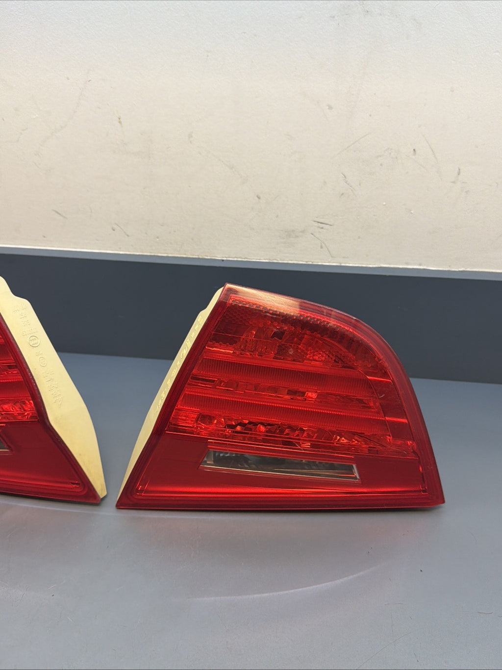 09-11 BMW E90 SEDAN LCI Rear Left Right Inner Tail Light Set OEM 7154155 7154156