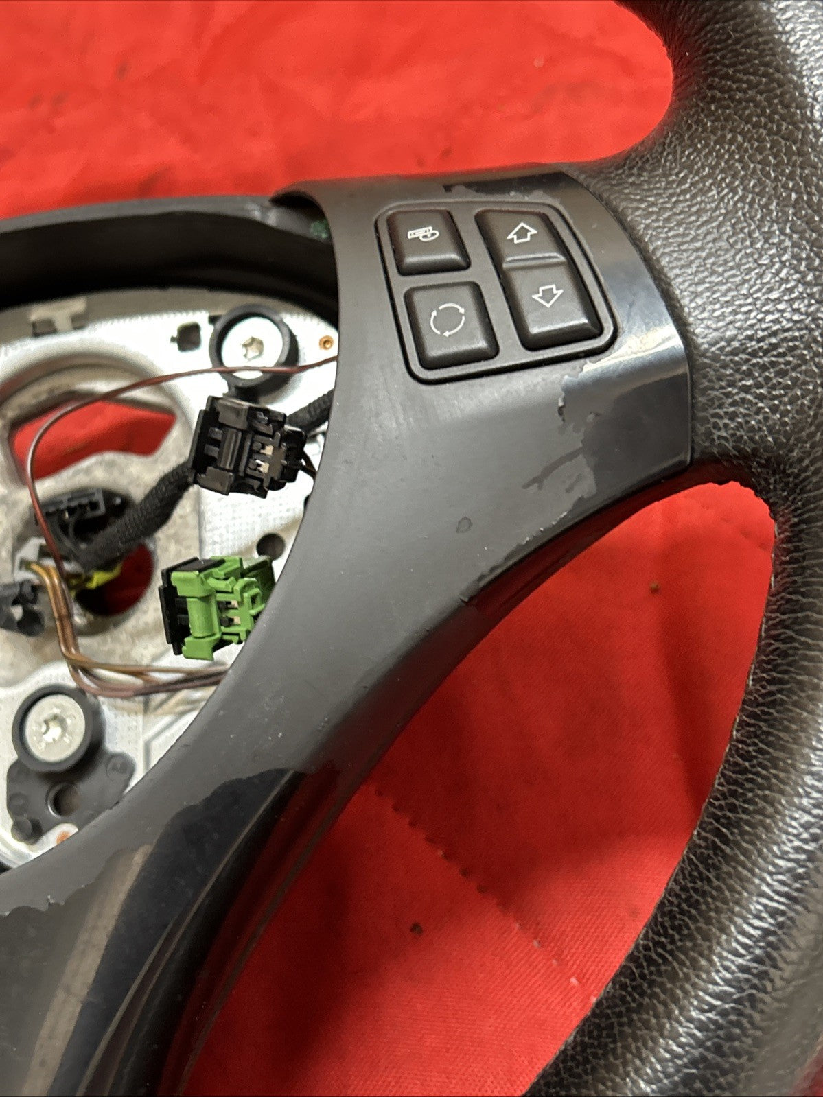 BMW E90 E92 325 328 330 335 OEM FRONT LEATHER STEERING WHEEL BLACK 6774958
