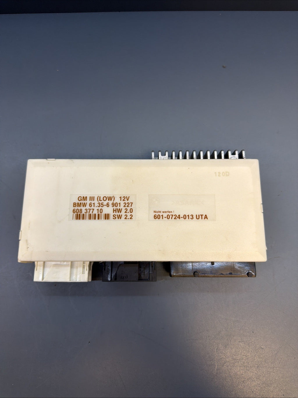 1997-03 BMW E39 5-SERIES GM III LOW BODY CONTROL MODULE BCM BCU 6901227