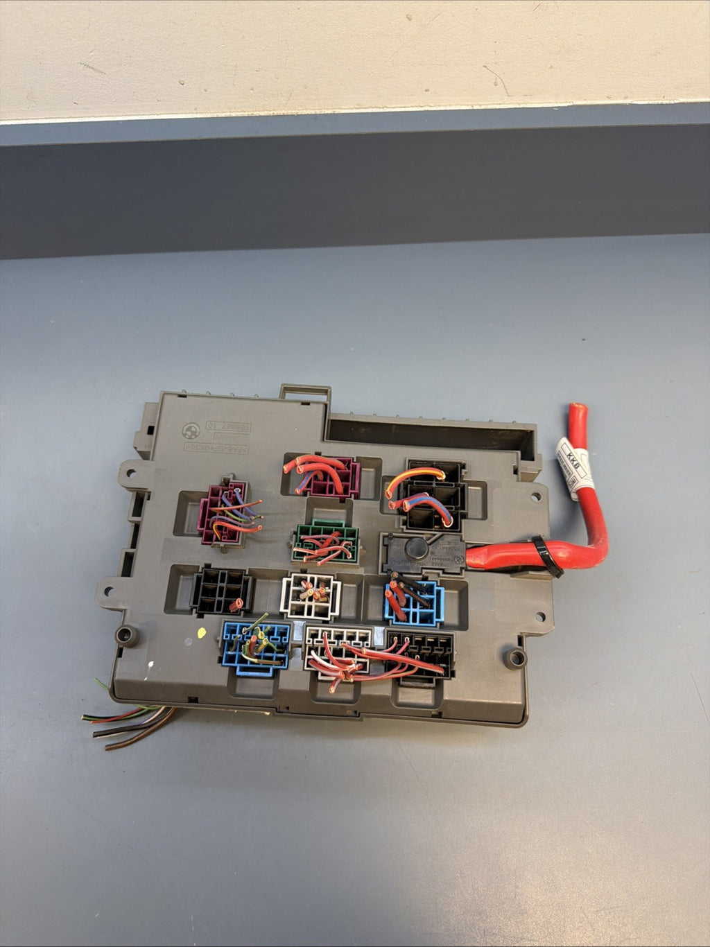 BMW 1 3 X1 Series E90 E91 E84 E87 Fuse Box Front Power Distribution 9119444